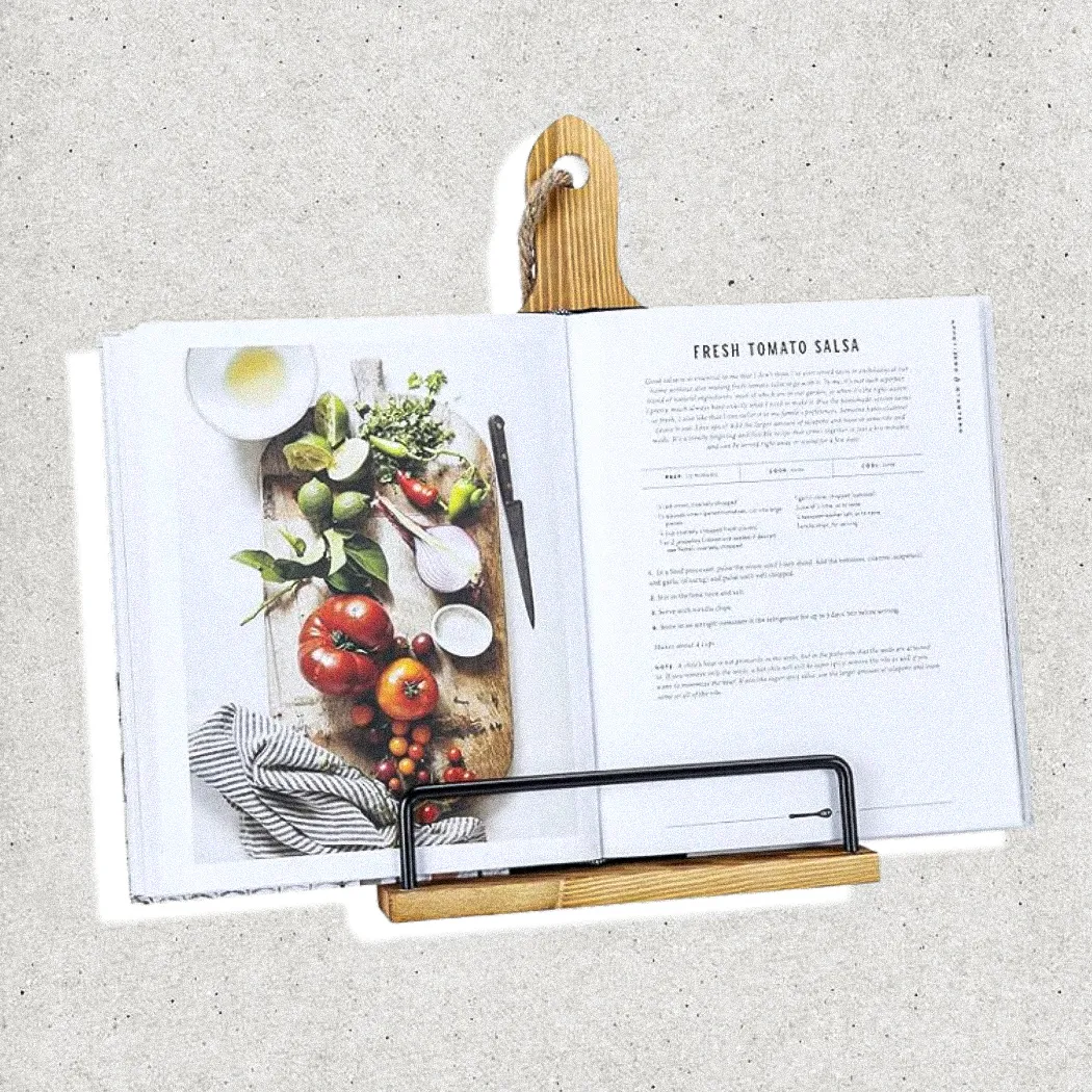Adjustable Cookbook Stand